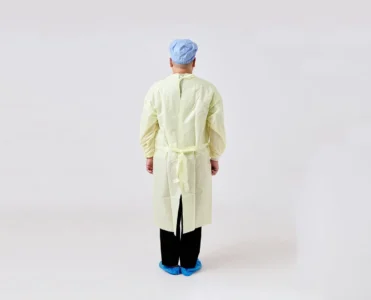 yellow isolation gown for fluid exposure