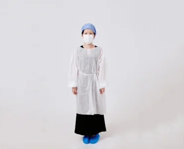 white nonwoven isolation gown - long sleeve