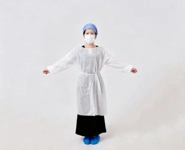 disposable isolation gown for hospitals